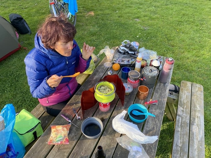 Repas de base en camping. Et ça peut être bon !