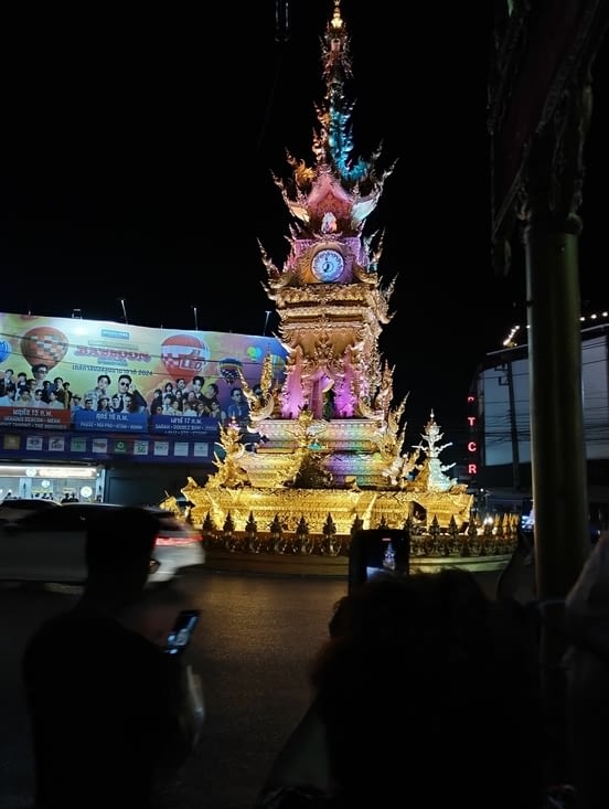 La tour de l'horloge pendant le son et lumière