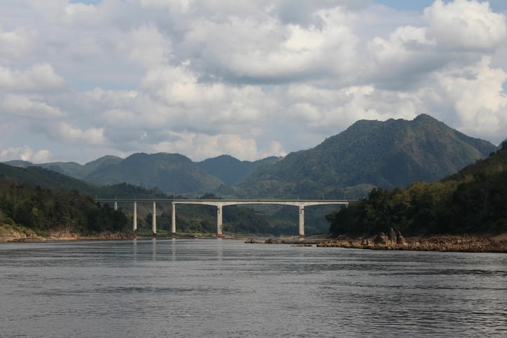 Le pont du TGV