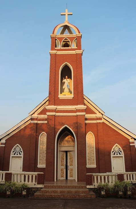 La cathédrale du Sacré Coeur de Pakse