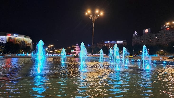 Place Unirii illumination des bassins