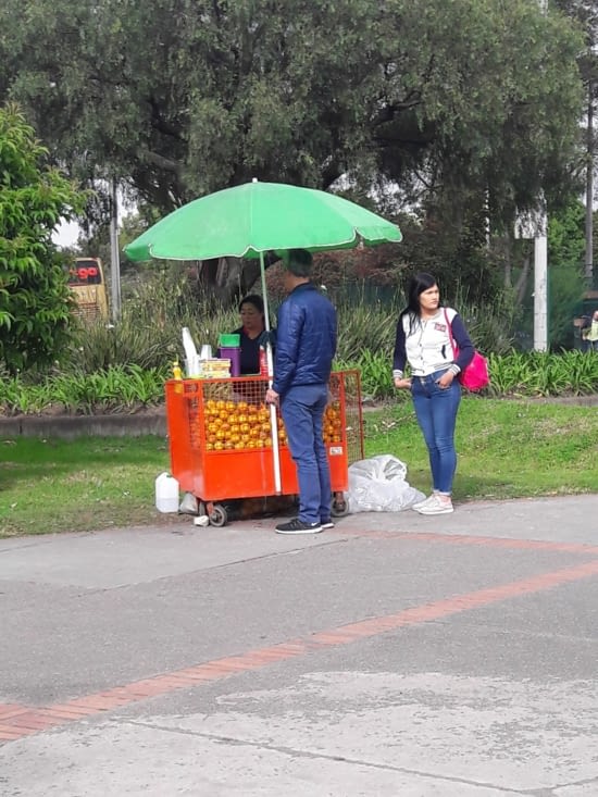 Petit vendeur de jus d'oranges ?