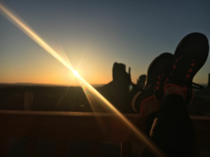 Lever de soleil à Monument Valley depuis notre terrasse