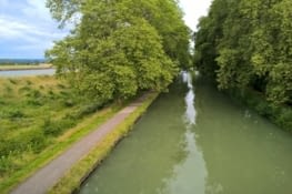 Le canal latéral le long de la Garonne, que nous avons longé l'an passé